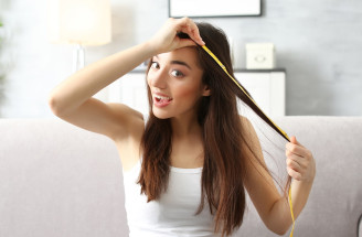 Ako podporiť rast vlasov? Toto je 7 jednoduchých zmien v starostlivosti o vlasy, ktoré prinesú výsledky