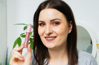 TEST: Dlhotrvajúci tekutý rúž Naj Oleari Lasting Embrace Lip Colour