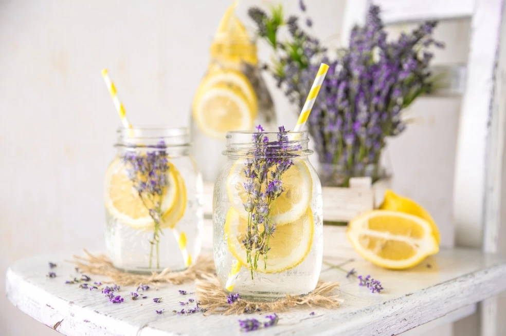 levanduľová limonáda
