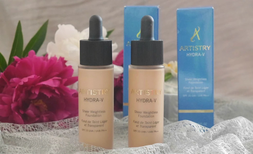 Ľahký podkladový make-up ARTISTRY HYDRA-V™