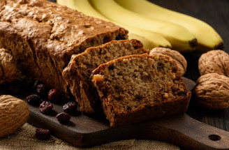 FIT banánový chlebík: Jednoduchý RECEPT bez rafinovaného cukru