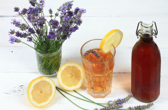 Už si ochutnala úžasný levanduľový sirup? Ak nie, rýchlo to naprav!