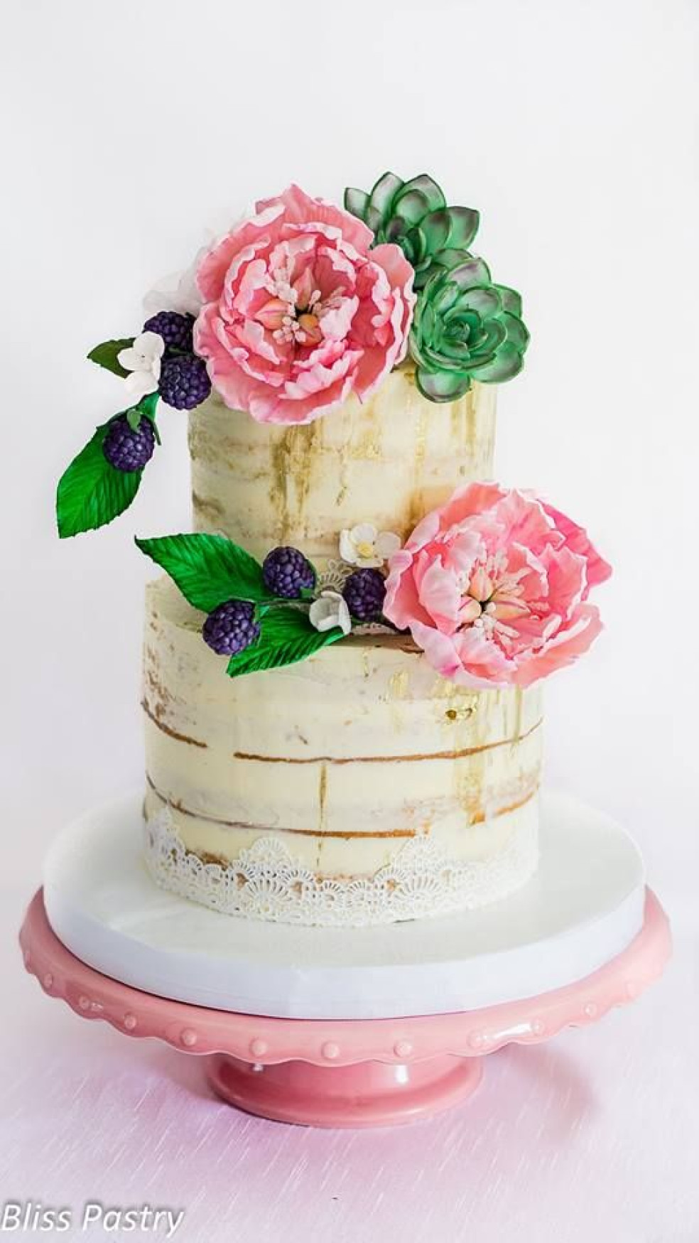farebná svadobná torta
