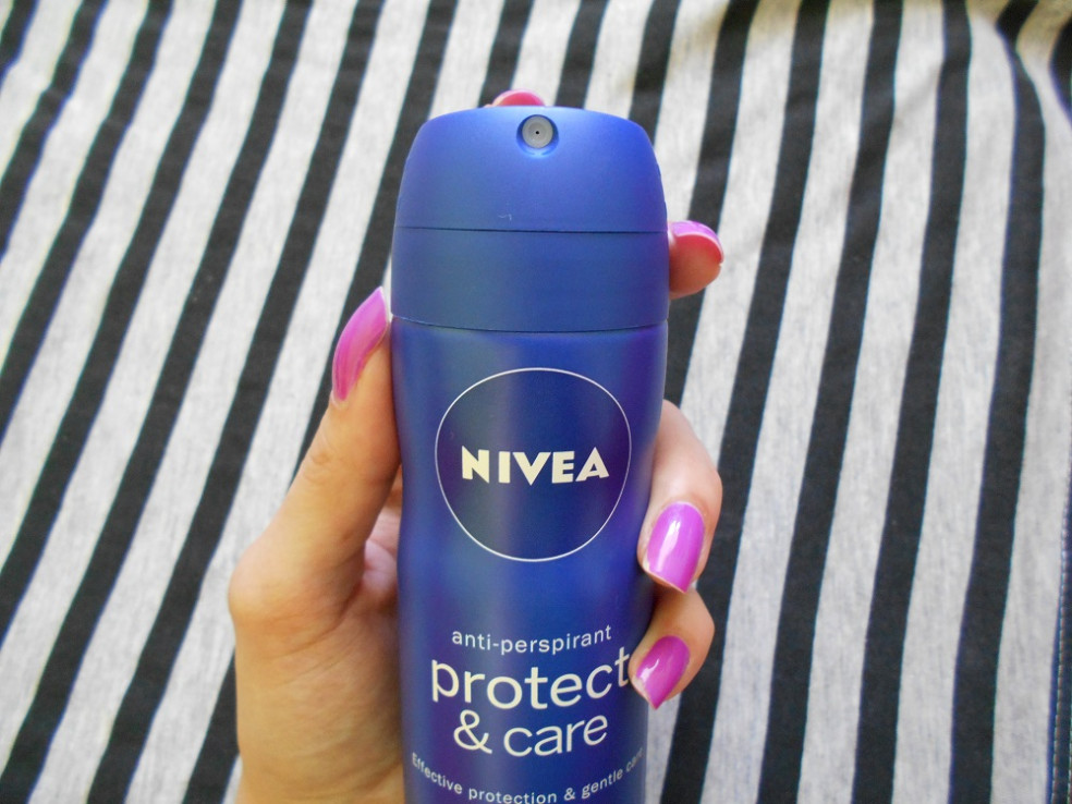 NIVEA Sprej antiperspirant Protect & Care