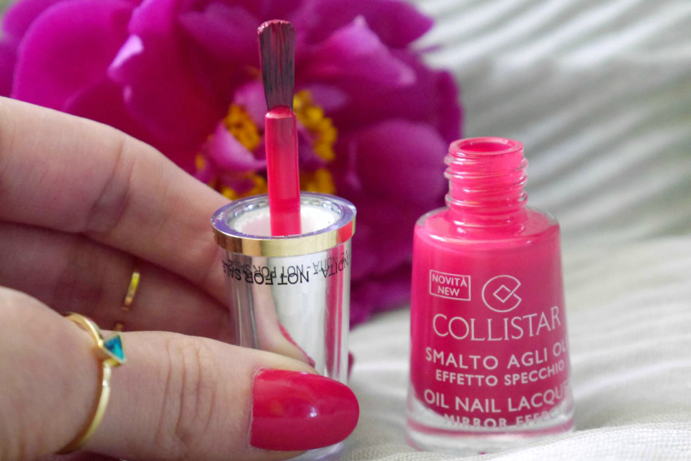 Oil Nail Lacquer Mirror Effect