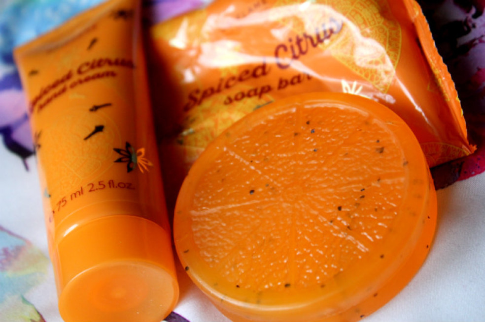 TEST: Oriflame - krém na ruky a mydlo Spiced Citrus