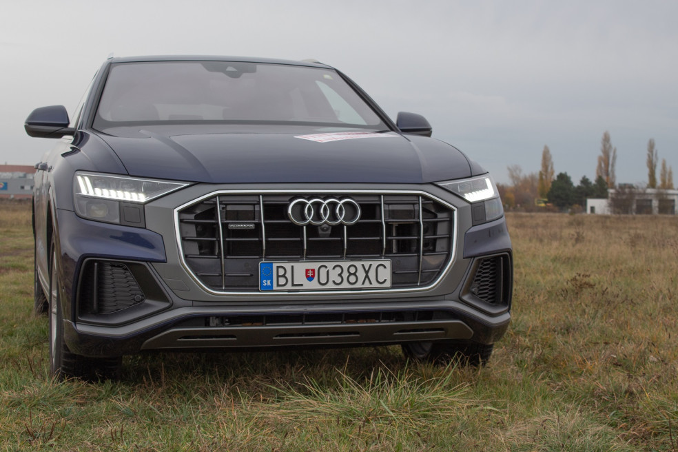 Audi Q8 - predné svetlomety