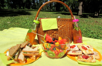 Plánuješ letný piknik? Priprav si toto chutné piknikové menu!