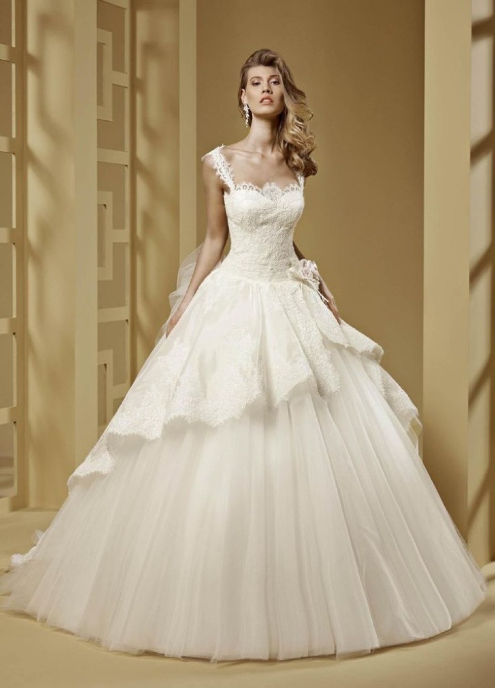 nicole-spose-wedding-dress-2015