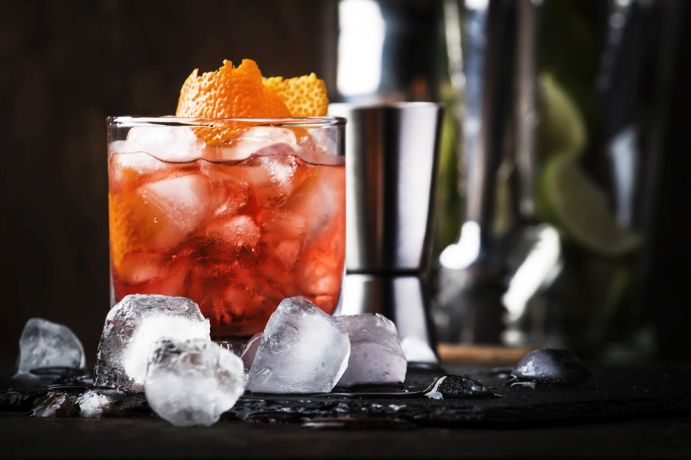 Negroni drink