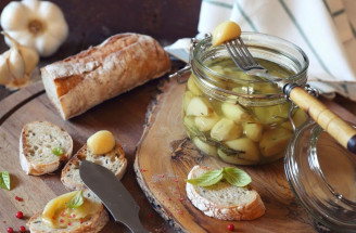 Konfitovaný cesnak - skvelá chuťová bomba! TAKTO si ho pripravíte rýchlo a jednoducho
