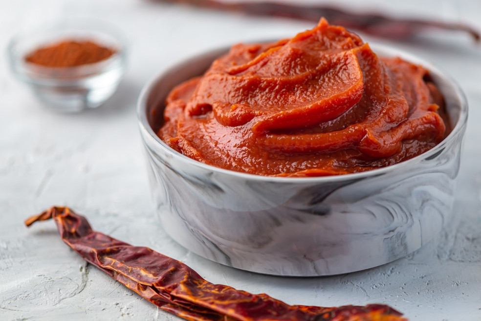 pikantná harissa pasta