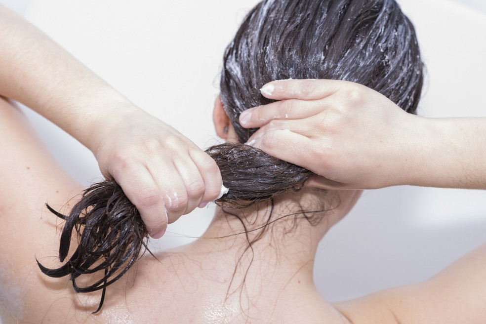 ako správne umývať vlasy