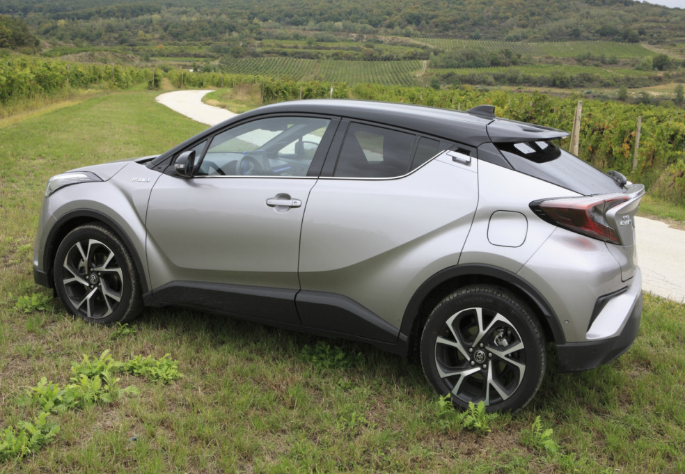 toyota CH-R crossover