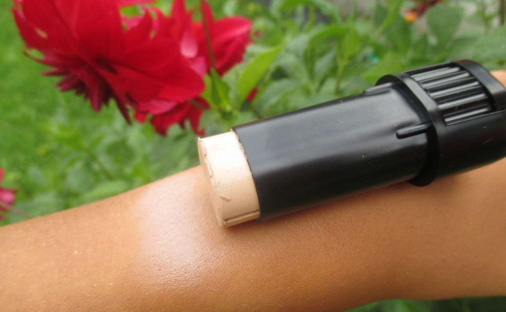 max factor meke up