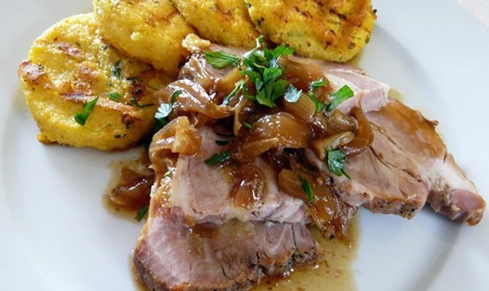 bravcova-pecienka-na-pive-s-polentou