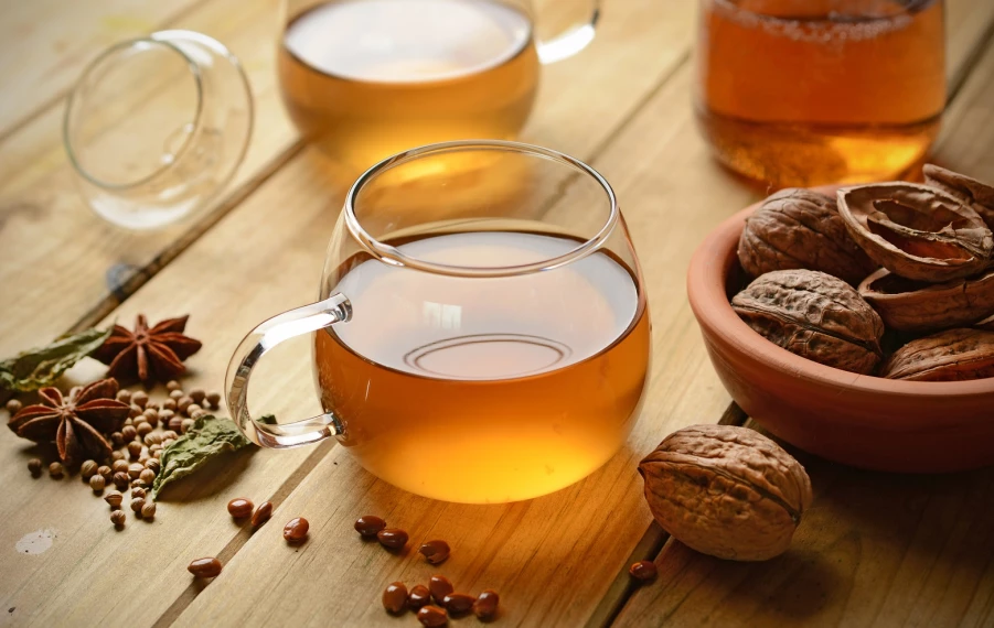 Čaj z orechových škrupín