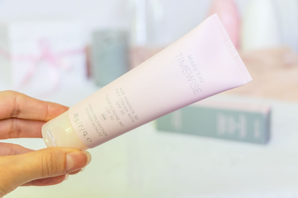 TimeWise® Age Minimize 3D™ Denný krém so SPF 30