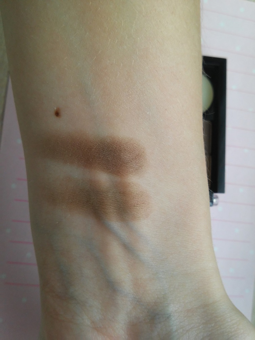 NYX Eyebrow Cake Powder