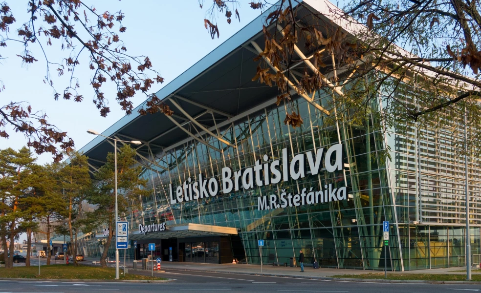 Kam z bratislavského letiska