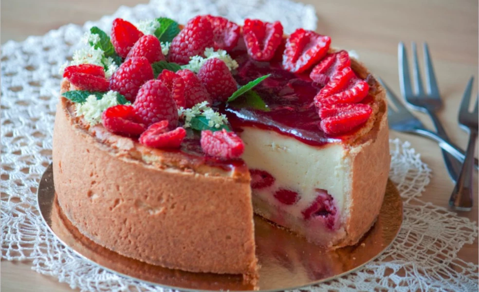 Malinový tvarožník – cheesecake