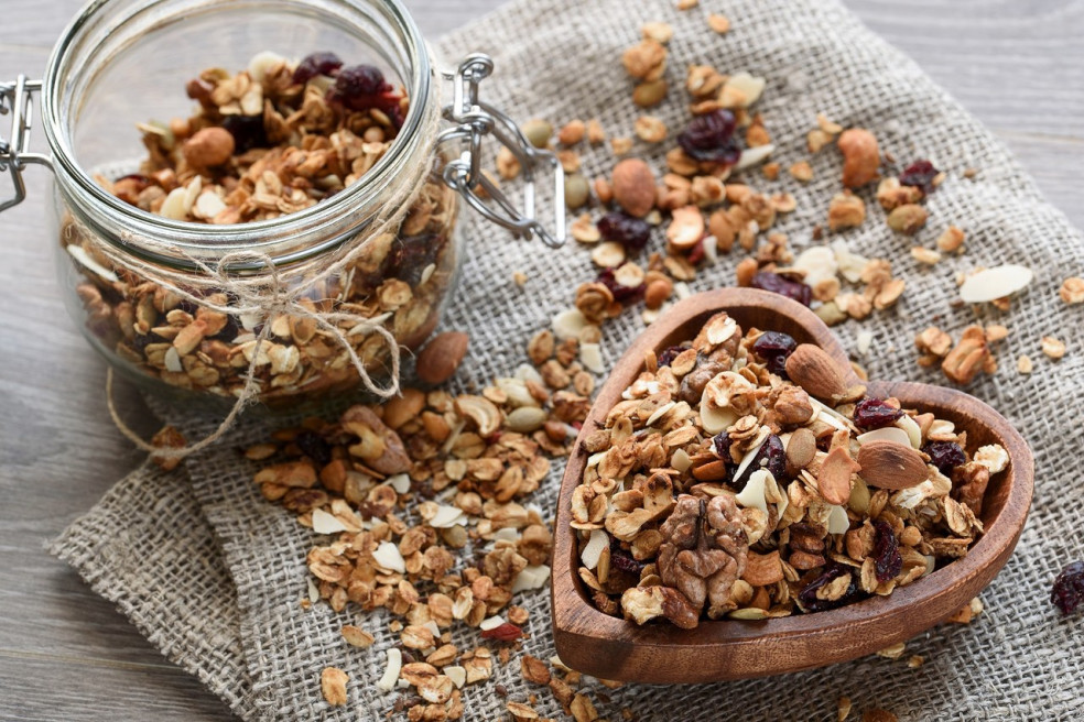 domáca granola s orechmi