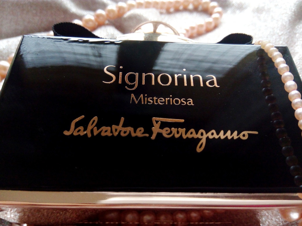 TEST: SALVATORE FERRAGAMO - Signorina Misteriosa - Parfumovaná Voda