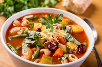 Recept na minestrone: Chutná polievka, ktorá zasýti a pohladí dušu