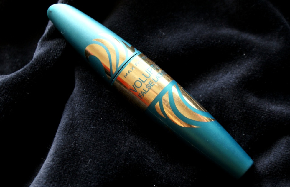 TEST: MAX FACTOR - Voluptuous False Lash Effect Maskara