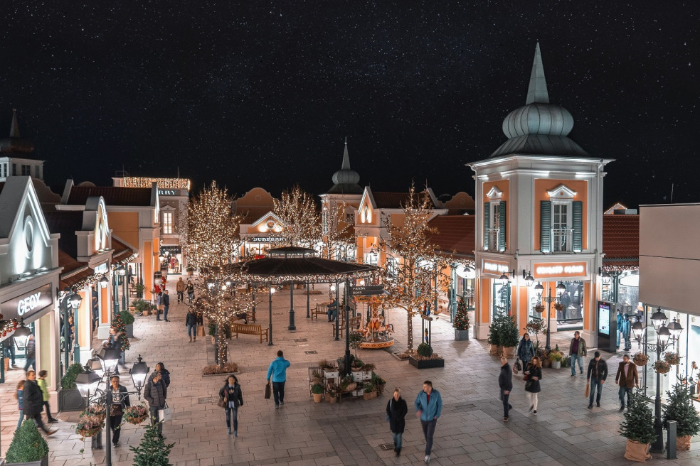 Late Night Shopping