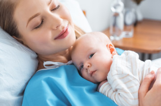 Ako sa zotaviť po pôrode čo najskôr? Takto dokáže telu pomôcť kolagén