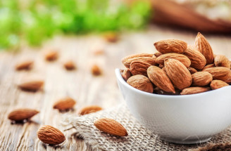 Aké sú účinky mandlí? Je to len zbytočná kalorická bomba pre zdravie?