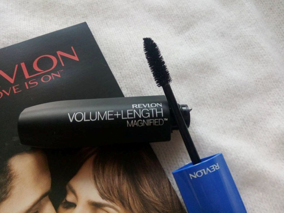 TEST: REVLON - Volume and Lenght Magnified Maskara