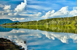 Musíš vidieť: Toto sú najkrajšie jazerá na kúpanie na Slovensku!