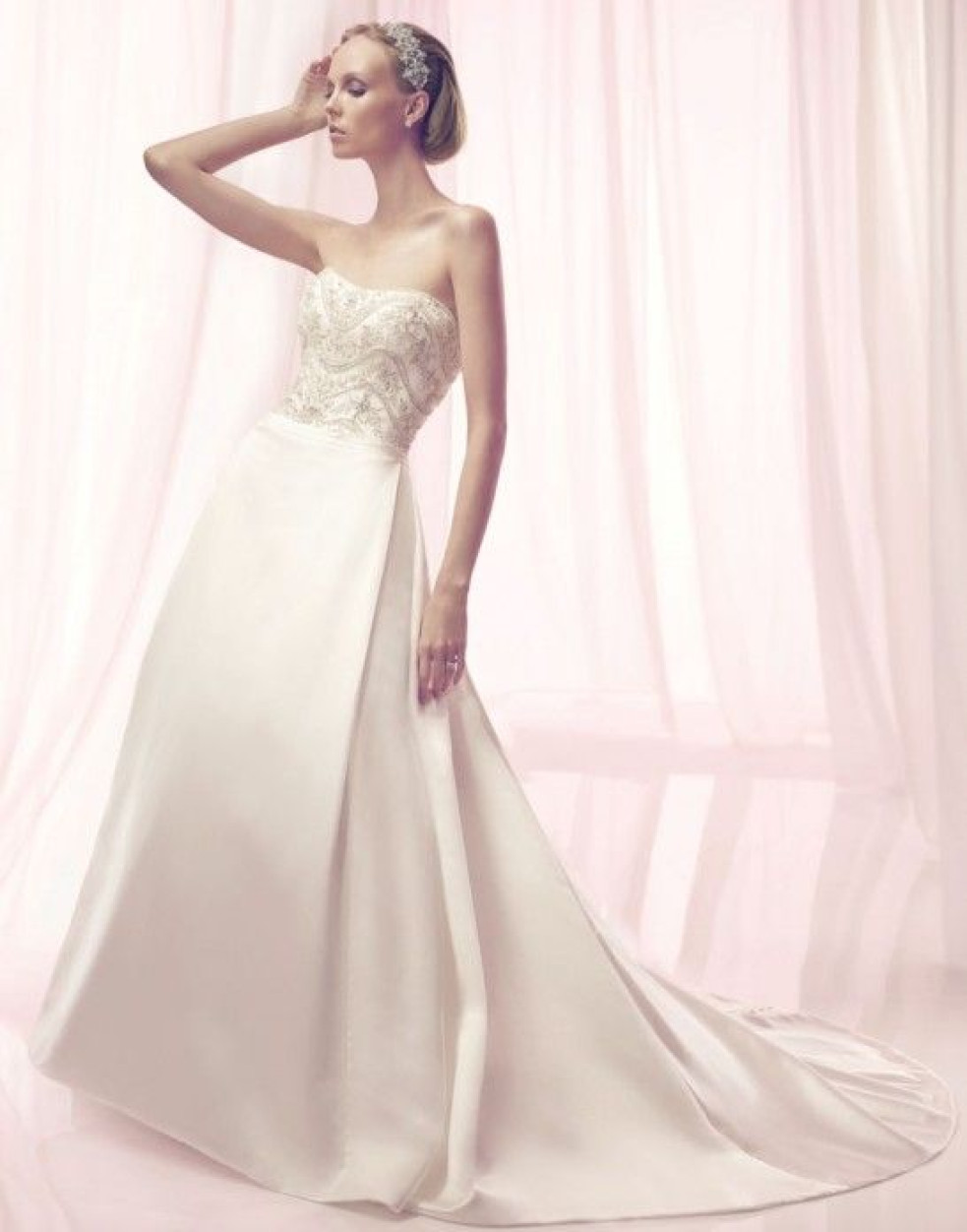 Lichotivé svadobné šaty - Casablanca