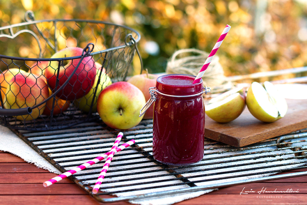 Cviklové smoothie s ananásom a jablkom