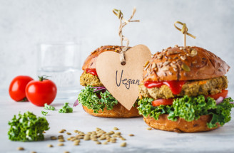 Recepty na vegánsky burger: Tieto od mäsitých nerozoznáš!