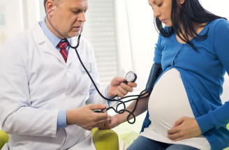 Preeklampsia v tehotenstve: Vážne ohrozuje život matky aj dieťaťa