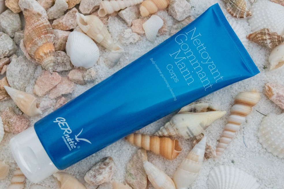 remineralizujúci telový peeling Nettoyant Gommant Marin Corps