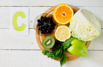 Vitamín C v kozmetike: Vieš kedy ho radšej nepoužívať?