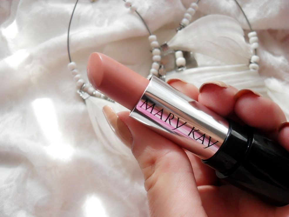 TEST: MARY KAY - Gélový Polomatný Rúž - Odtieň Bashful You a Mauve Moment