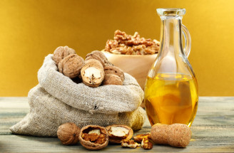 Skúsila si olej z vlašských orechov? Je to zázrak pre naše zdravie!