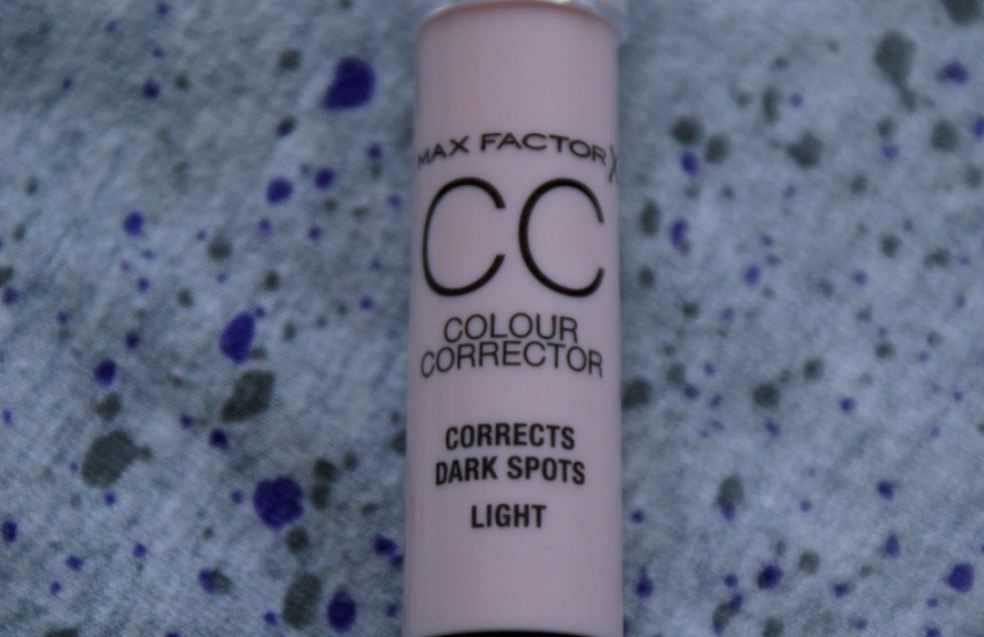 TEST: MAX FACTOR - CC Colour Korektor