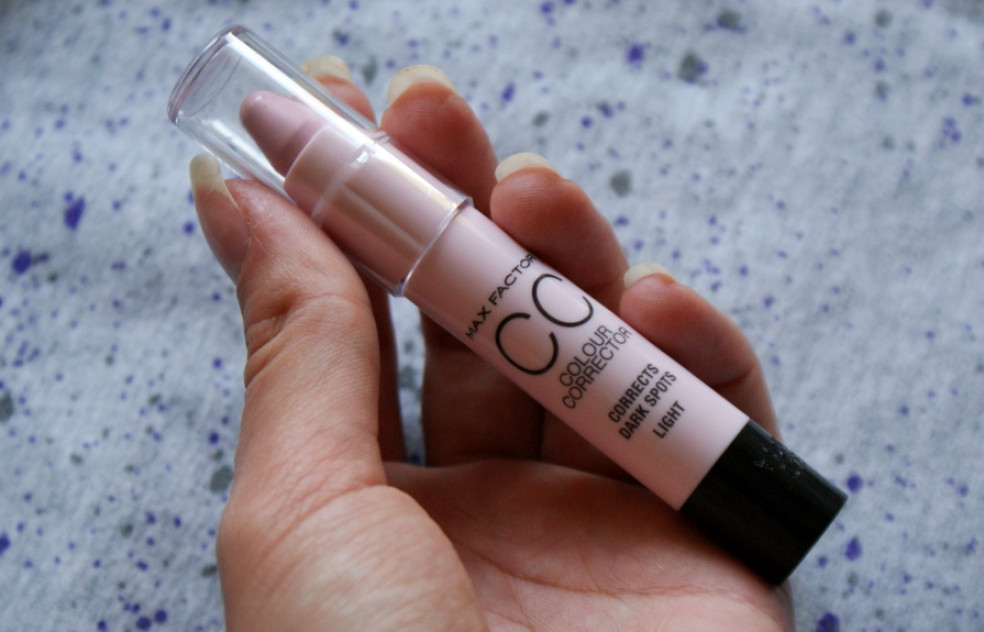 TEST: MAX FACTOR - CC Colour Korektor