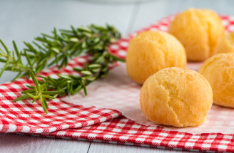 Recept na tvarohové žemle – extra rýchla náhrada pečiva