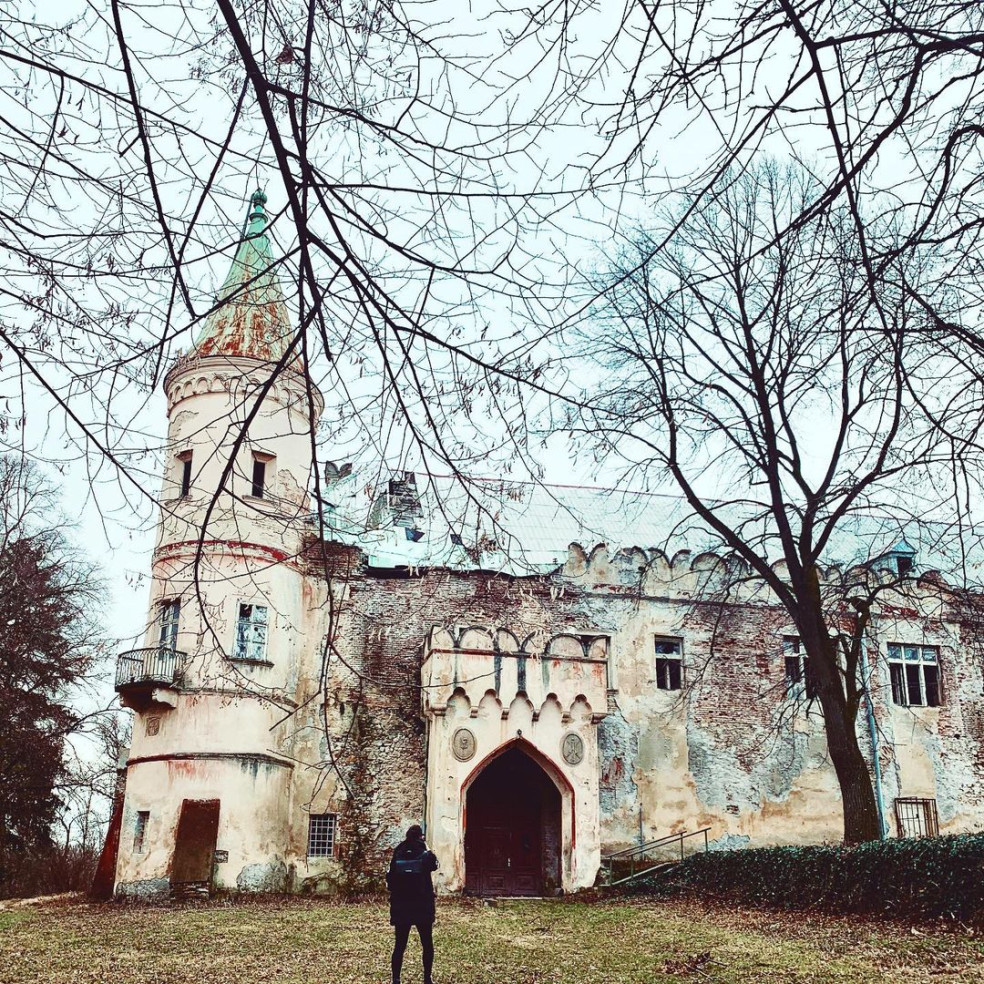 Kaštieľ a park, Hajná Nová Ves