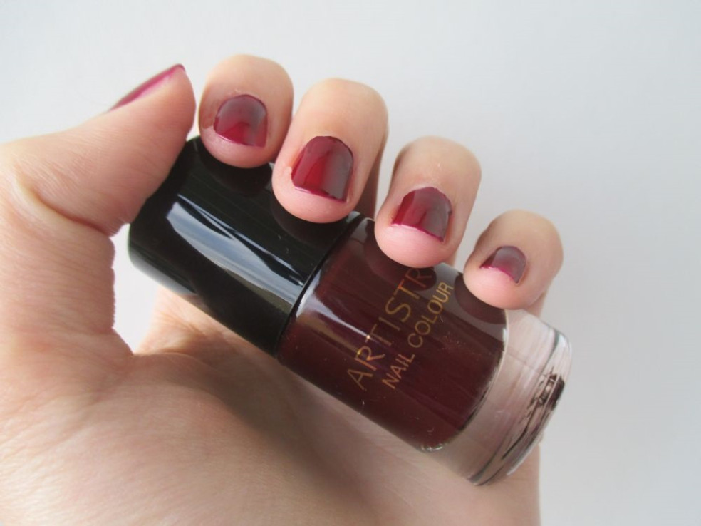 Artistry nail colour