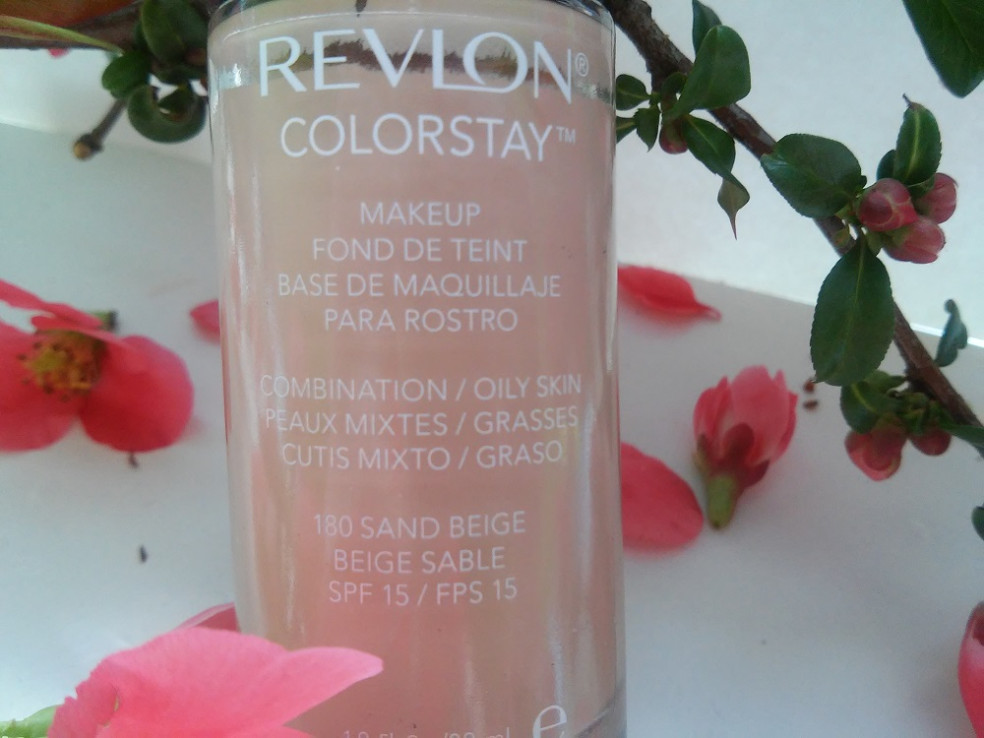 REVLON Colorstay make-up for combination oily skin