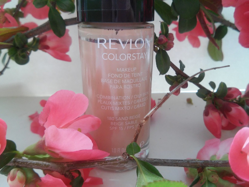 REVLON Colorstay make-up for combination oily skin