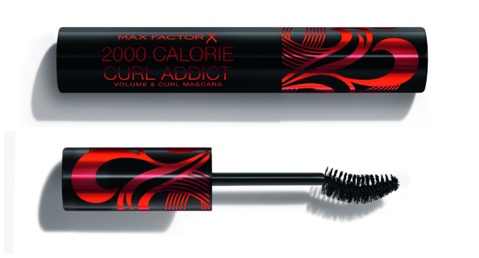 Porušujte pravidlá s maskarou Max Factor 2000 Calorie Curl Addict Mascara